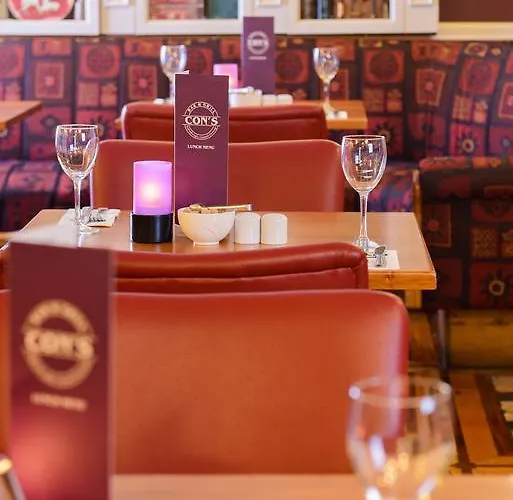 River Island Szálloda 3*