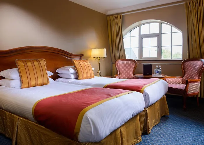 Hotel River Island 3*