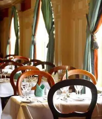 Hotel River Island 3*